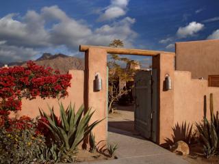 Obrazek: Adobe Gate, Borrego Springs, California