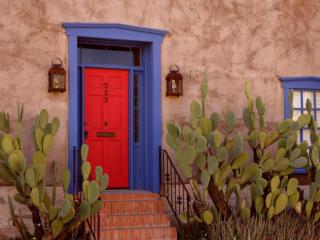 Obrazek: Colorful Doorway, Tucson, Arizona