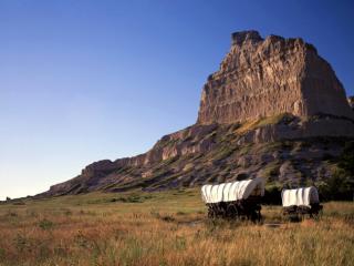 Obrazek: Eagle Rock and Wagons, Scottsbluff National Monument, Nebraska