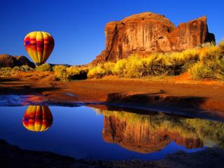 Obrazek: Hot Air Balloon Reflected, Arizona