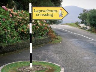 Obrazek: Leprechaun Crossing , County Kerry, Ireland
