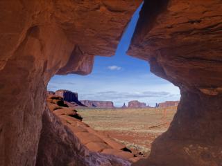 Obrazek: Navajo Pottery Arch, Monument Valley, Utah