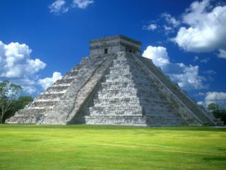 Obrazek: Pyramid of Kukulkán, Chichen Itza, Yucatan Peninsula, Mexico