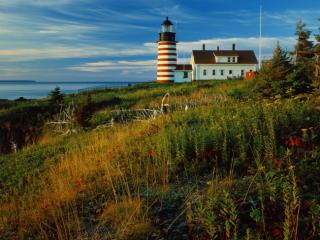 Obrazek: Sunrise at Quoddy Head Lighthouse, Lubec, Maine
