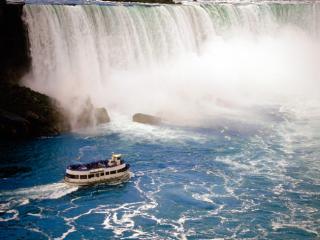 Obrazek: Touring Niagara Falls, Ontario, Canada