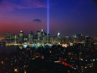 Obrazek: Tribute in Light, September 11th Memorial Display, New York City
