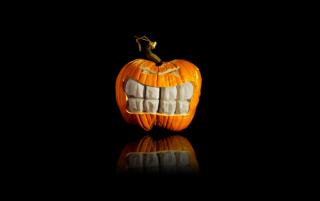 Obrazek: Dynia z zaciśniętymi zębami