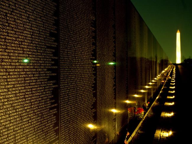 Night View, Vietnam Veterans Memorial