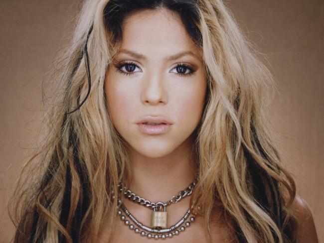 Shakira 27