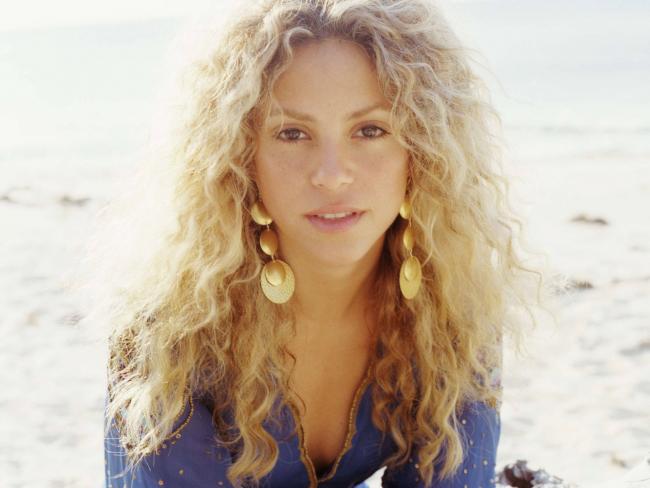 Shakira 35