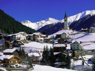 Obrazek: Small Village, Graubunden, Switzerland