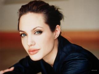 Obrazek: Angelina Jolie