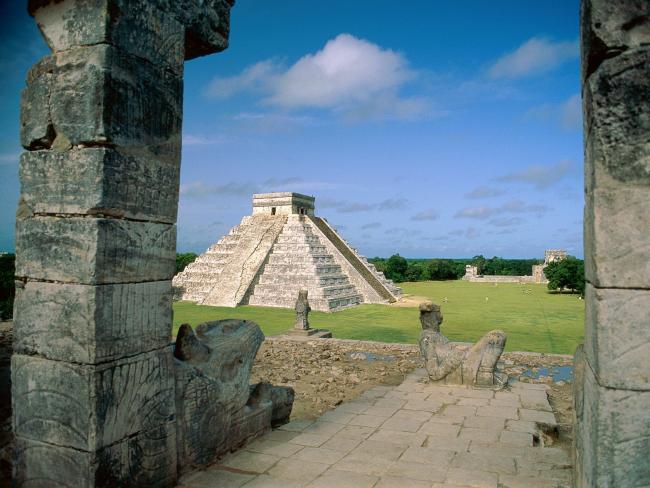 El Castillo, Chichen Itza Mayan Toltec, Mexico